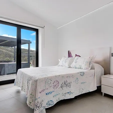 Enora Las Palmas de Gran Canárias