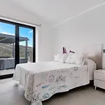 Enora Las Palmas